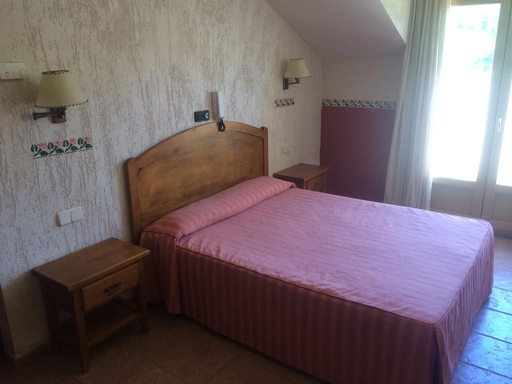 Hotel La Mesta Prádena Pokoj fotografie